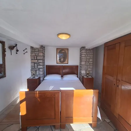 House Zarko Pucisca