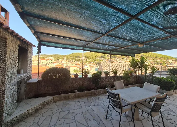 House Zarko * Pucisca